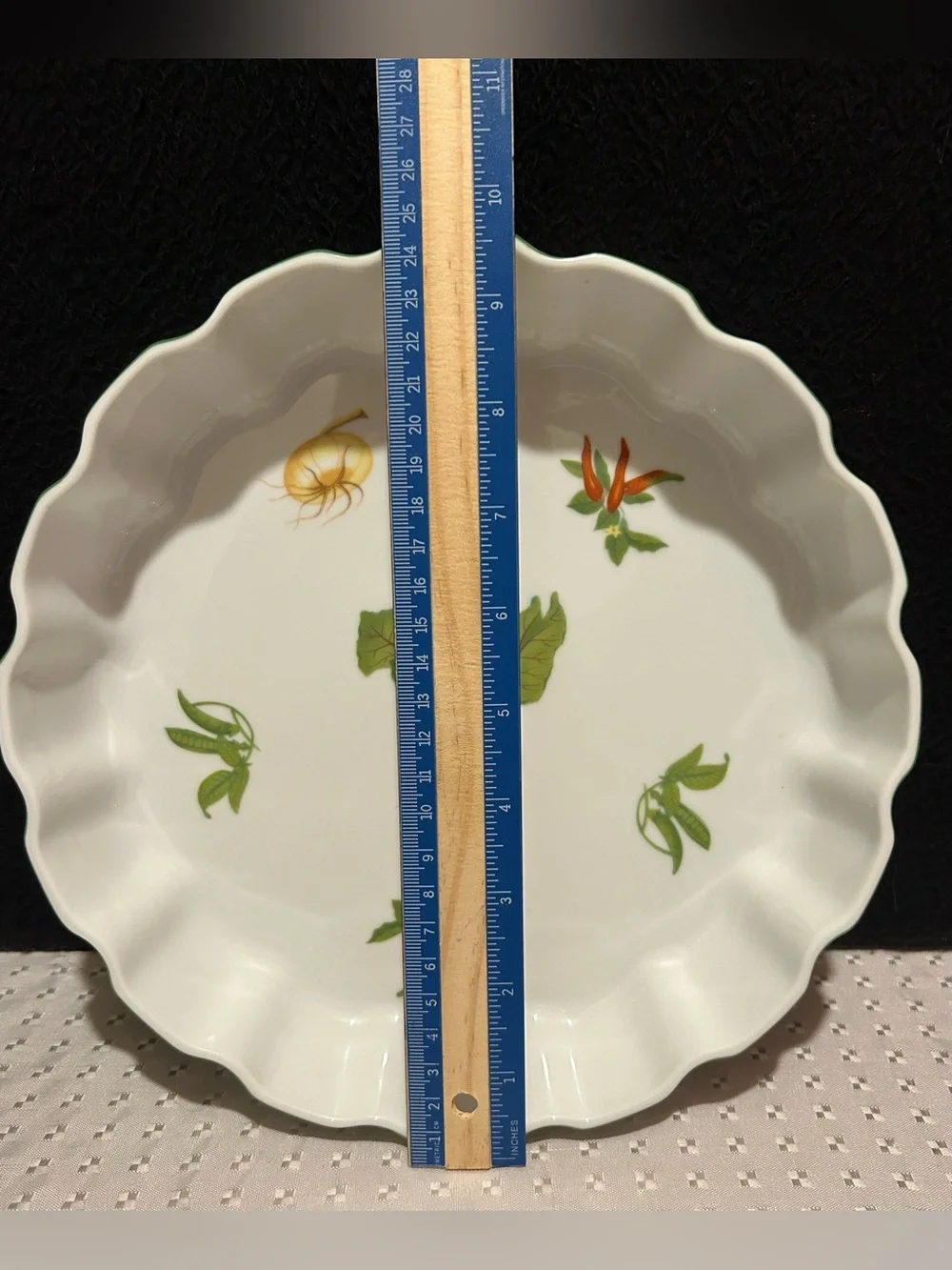 Vegetable Garden by Andrea Round Quiche or Pie Dish Pan Fluted Bakeware